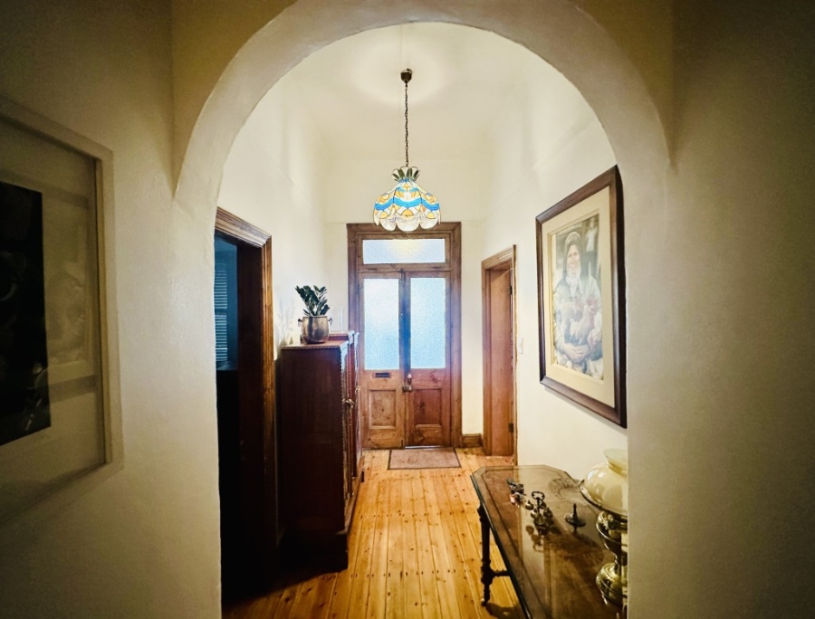 4 Bedroom Property for Sale in Stellenbosch Central Western Cape